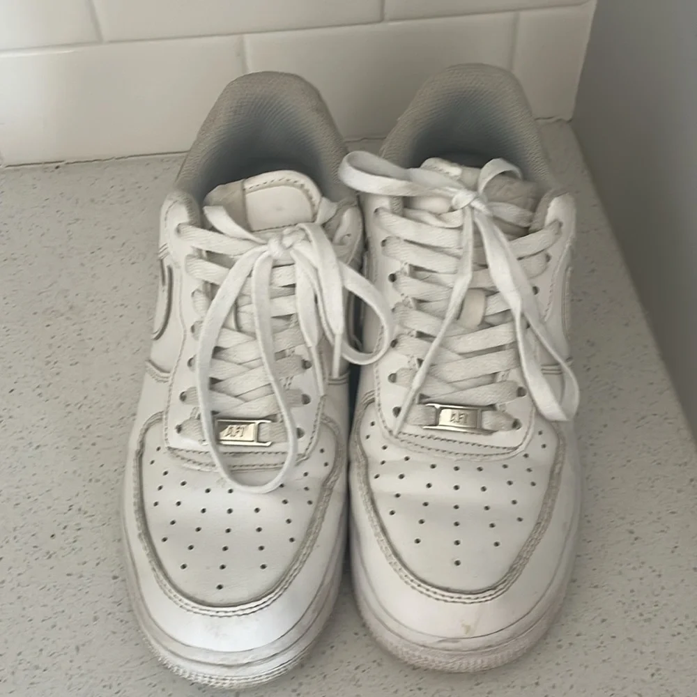 Size 8 white Nike Air Force ones low top